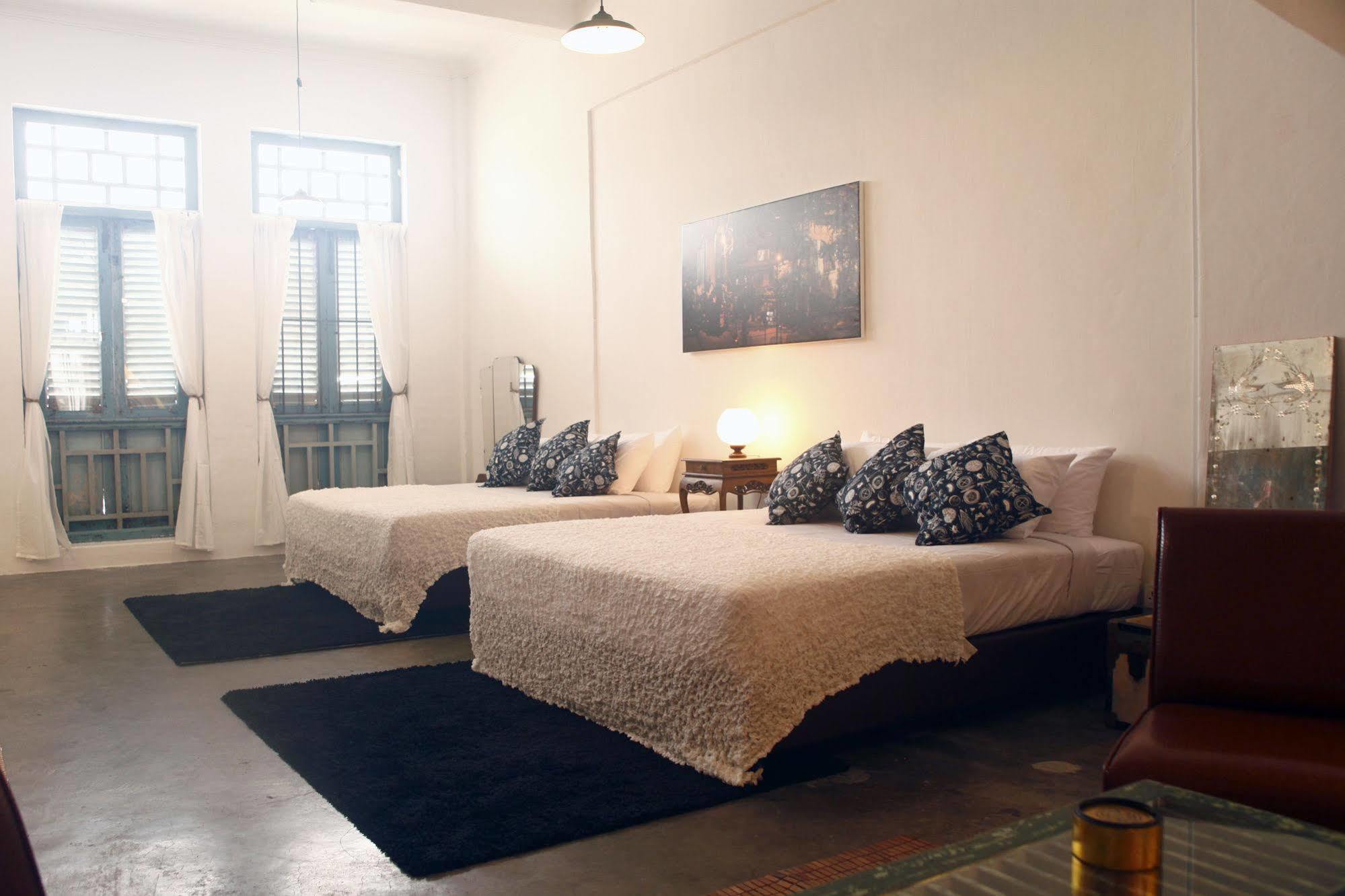 Апартаменты The Loft @ 13 Hibiscus Малакка Экстерьер фото