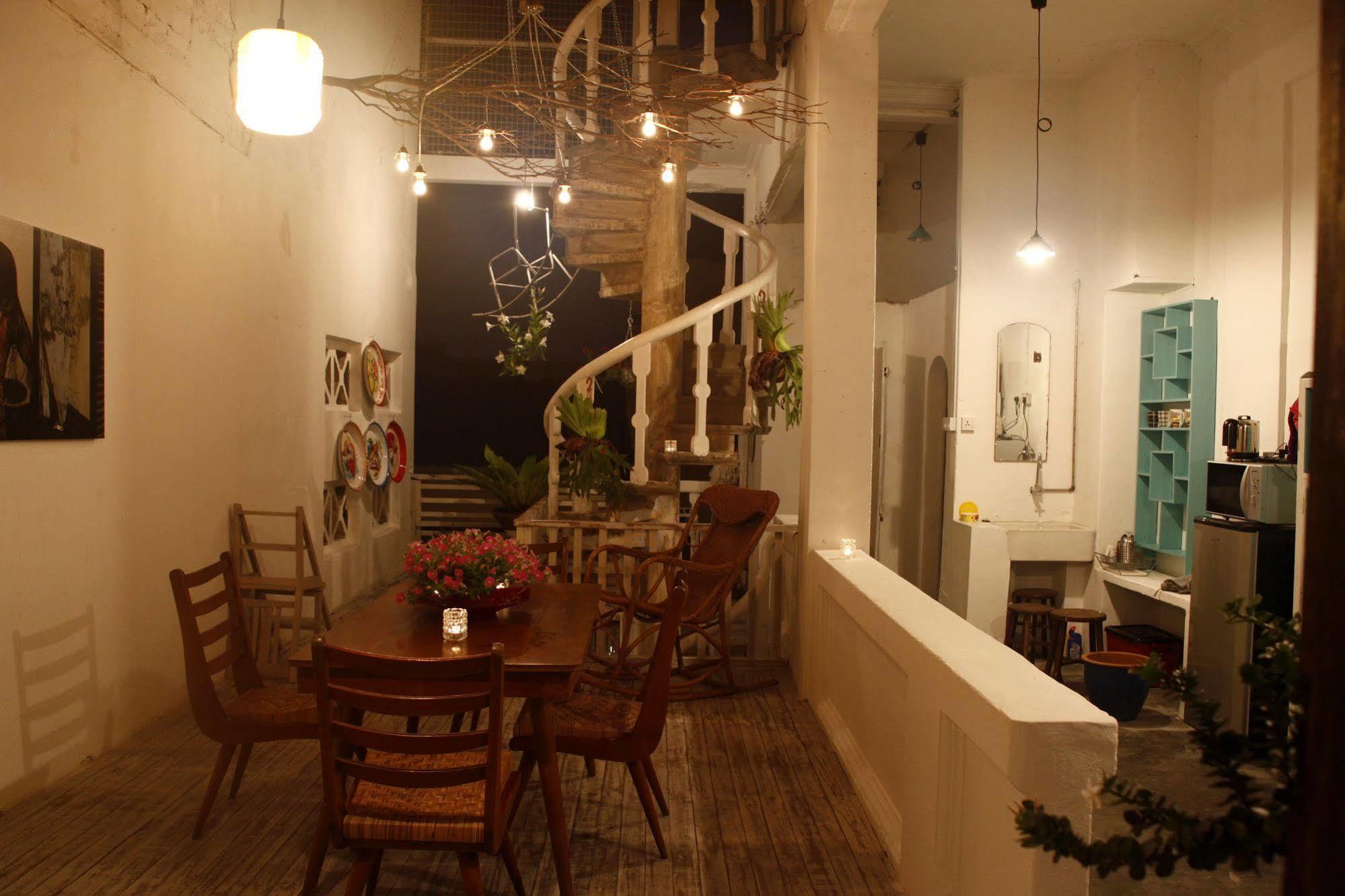 Апартаменты The Loft @ 13 Hibiscus Малакка Экстерьер фото